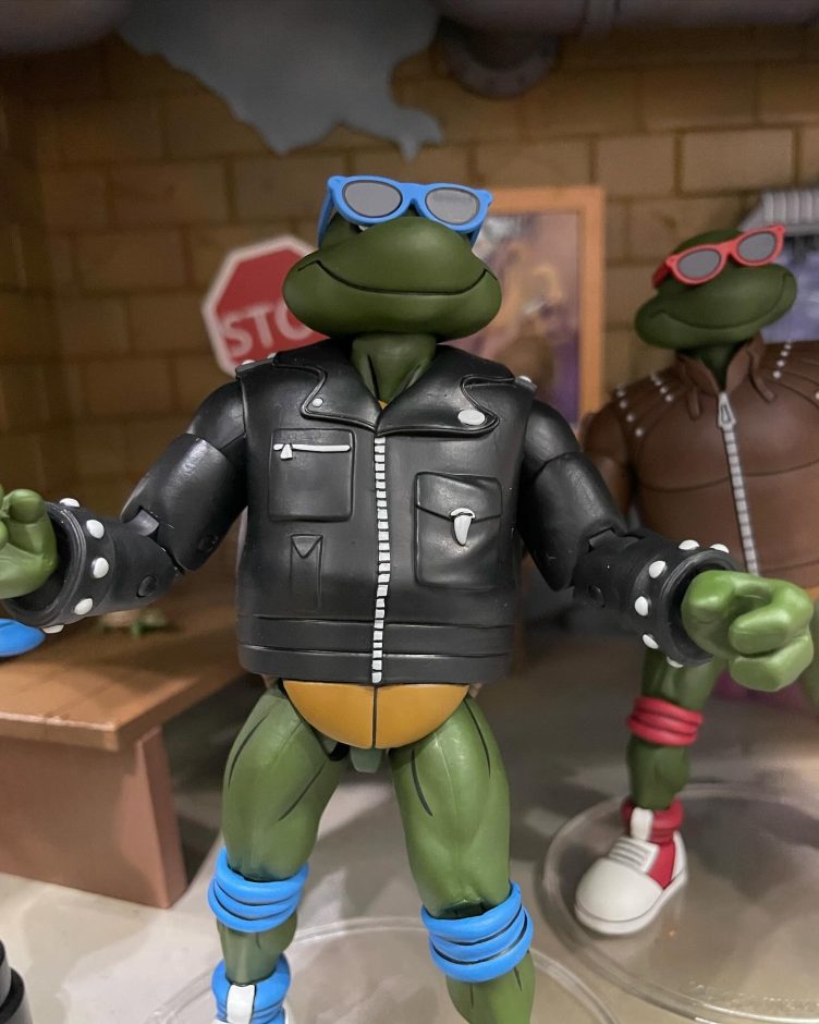 NECA's Street Style Leonardo at New York Comic Con