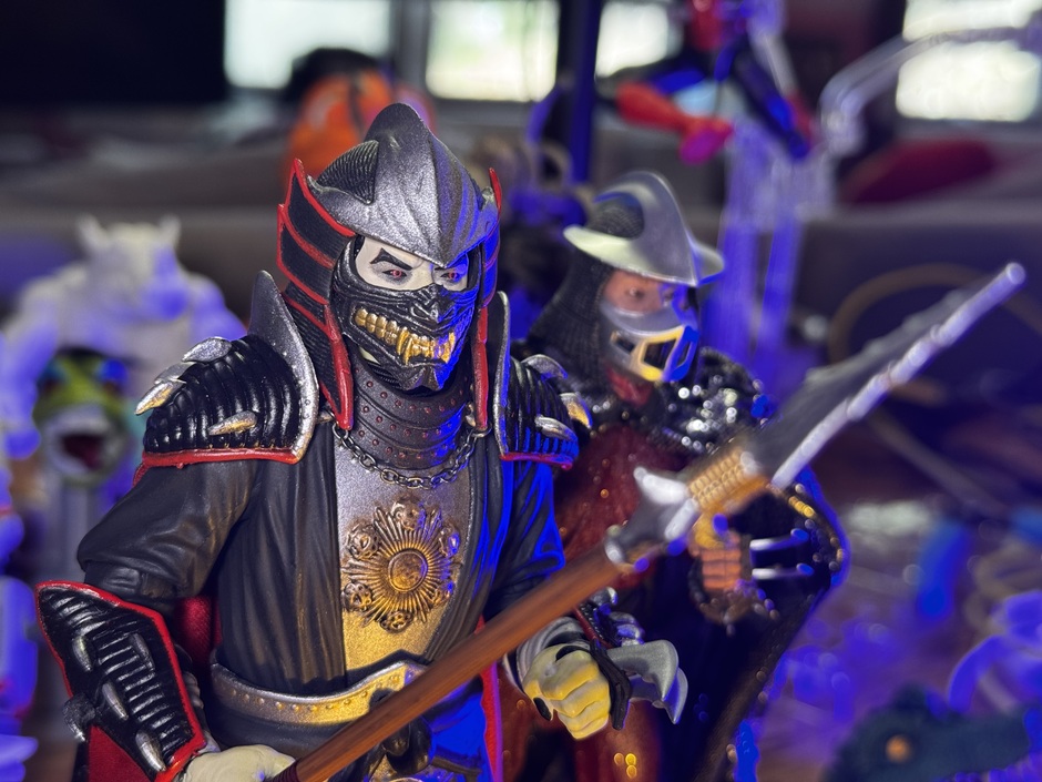 NECA TMNT x Universal Monsters Shredder as Dracula with the Hanna facemask